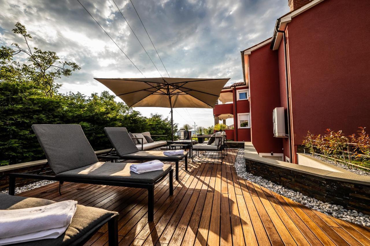 Villa Sunset Pool & Spa Apartments Zgornje Skofije Exterior photo