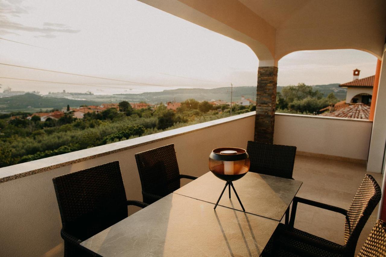 Villa Sunset Pool & Spa Apartments Zgornje Skofije Exterior photo